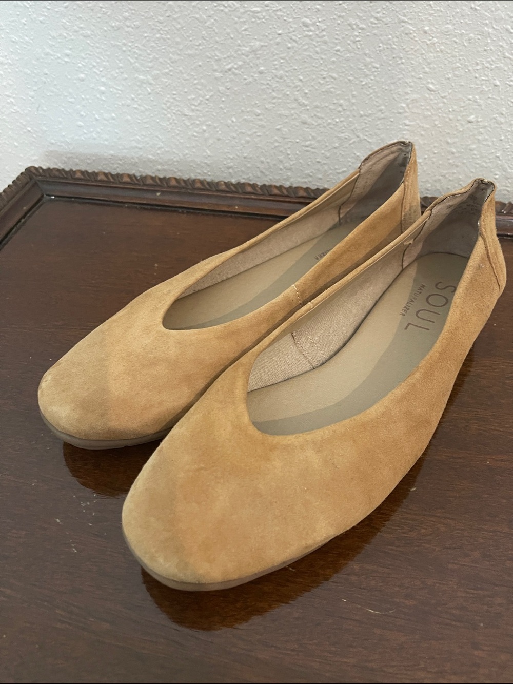 Naturalizer Women's Suede Ballet Flats in Tan Suede